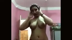 an egyptian girl takes off all her clothes 1733493948